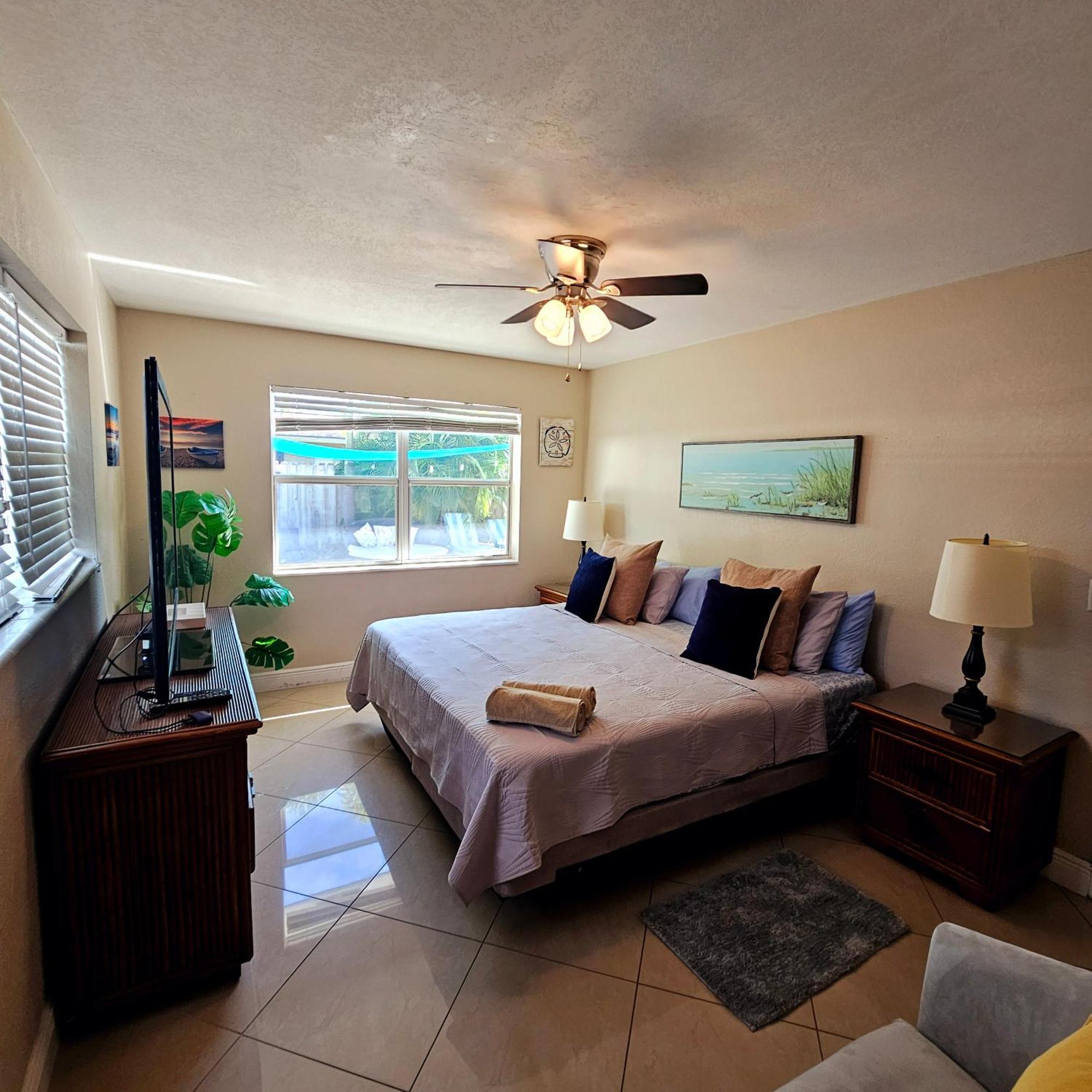 Coastal Haven: Family-Friendly House with Pool Near Beaches Fort Lauderdale Exterior photo